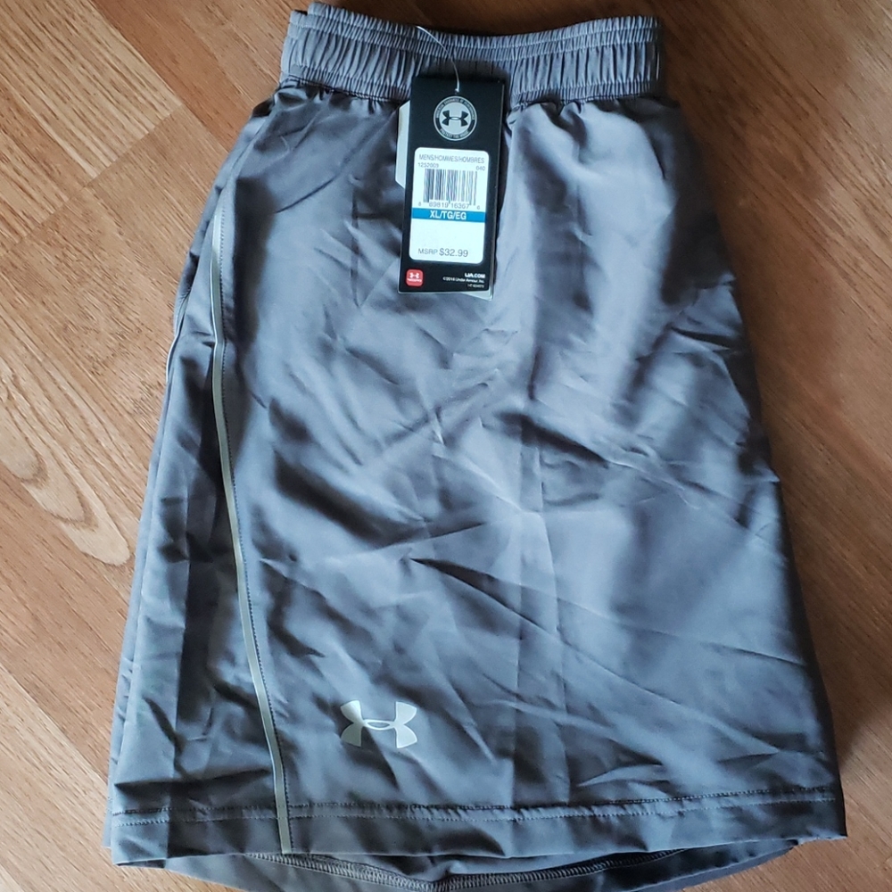 UnderArmour Lightweight Men's shorts NWT